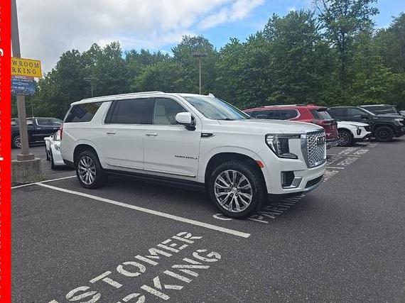 GMC YUKON XL 2022 1GKS2JKL3NR129289 image